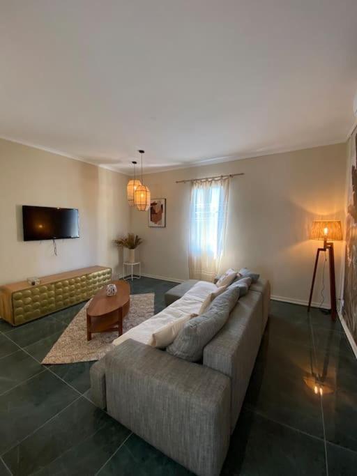 Merveilleuse Maison De Village Maillane المظهر الخارجي الصورة